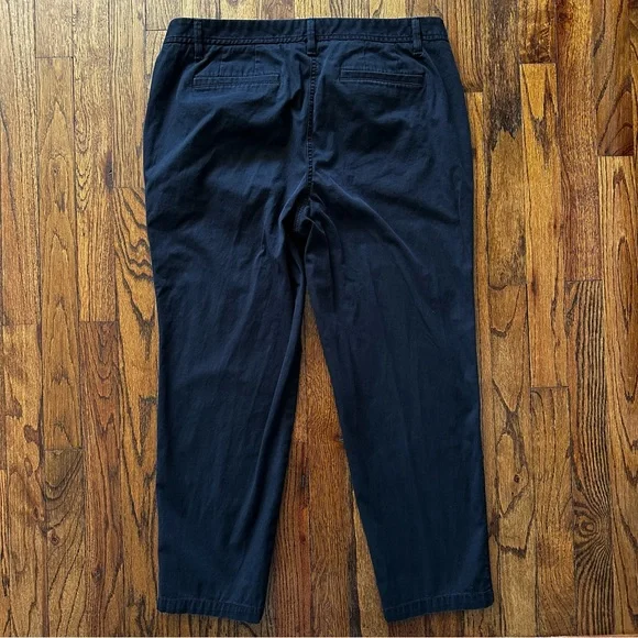 🦋 Talbots Black Relaxed Chinos Classic Style 12P - Picture 9 of 13